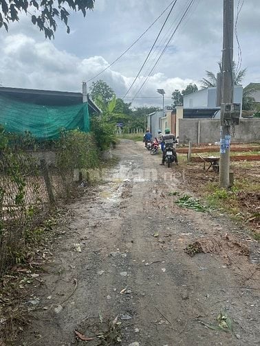 Sang nhượng đất tại phường  An tịnh, Thị xã trảng bàng, Tây ninh