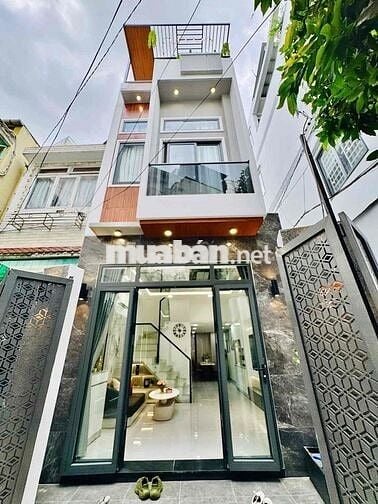 SIÊU PHẨM NHÀ ĐẸP GẦN MẶT TIỀN CÓ SÂN  ĐỂ XE RỘNG RÃI SÂN THƯỢNG  CHIL