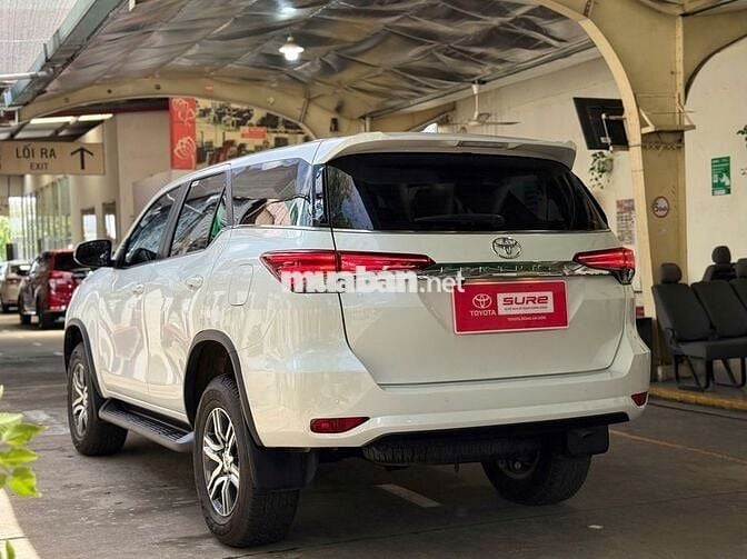 Fortuner 2.7V 2025 - Lướt 12.048 km - Còn Giảm