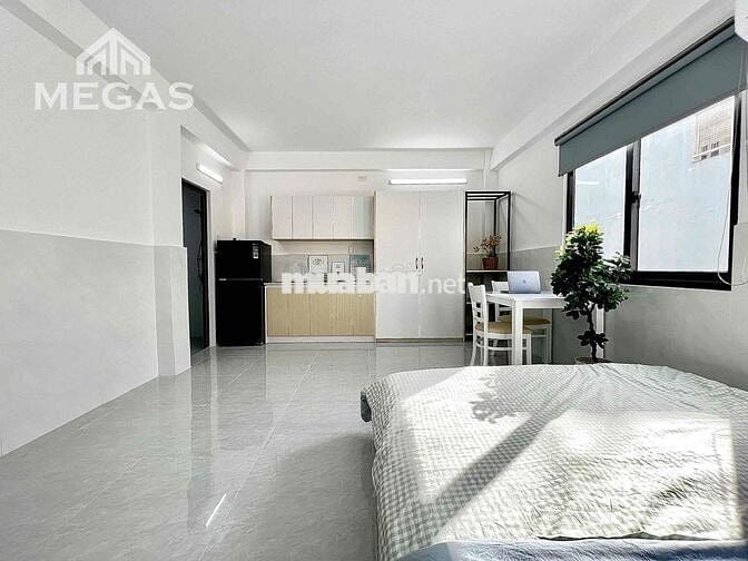 CHO THUÊ STUDIO CỬA SỔ BAN CÔNG SIÊU THOÁNG NGAY TRUNG TÂM QUẬN 3