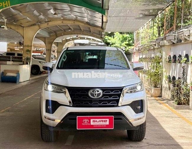 Fortuner 2.7 Máy Xăng Tự Động 2025 - Giá còn giảm