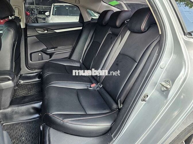 Honda CIVIC 1.8 E 2019 odo 7 vạn