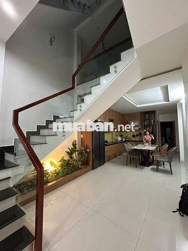 Nhà Nguyên Căn Mặt Tiền Trưng Nữ Vương Đẹp | Mới | Full Nội Thất