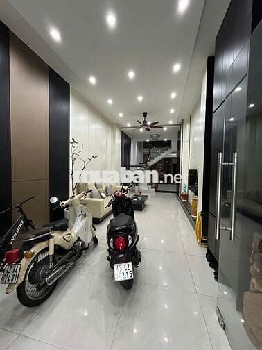 Nhà Nguyên Căn Mặt Tiền Trưng Nữ Vương Đẹp | Mới | Full Nội Thất
