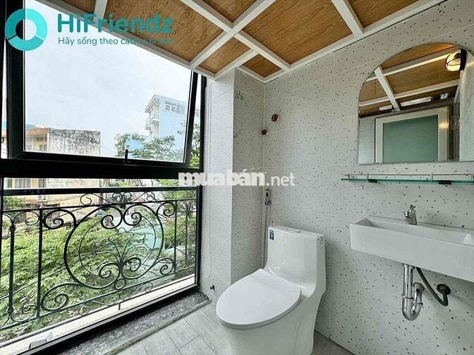 Duplex Ban công siêu rộng siêu thoáng mát Nguyễn Oanh