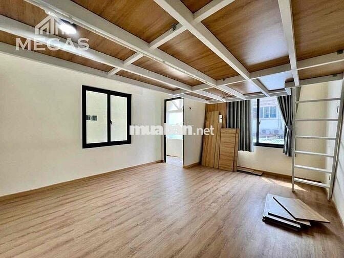 Duplex_Gần vòng xoay dân chủ_Ban công_An Ninh Gần Ngã 7 Lý Thái Tổ