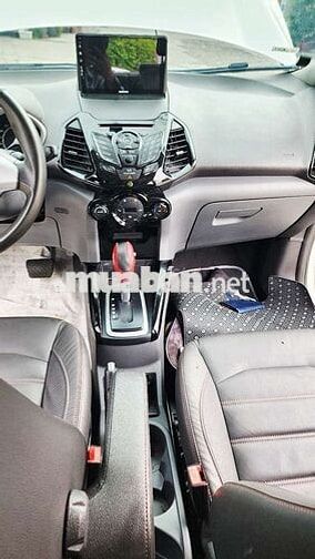 Ford EcoSport Titanium Trắng Số tự động