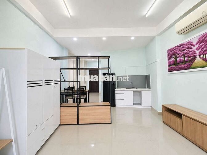 Phòng cho thuê giá rẻ trung tâm Tp HCM tiện đi lại Q1, Q3