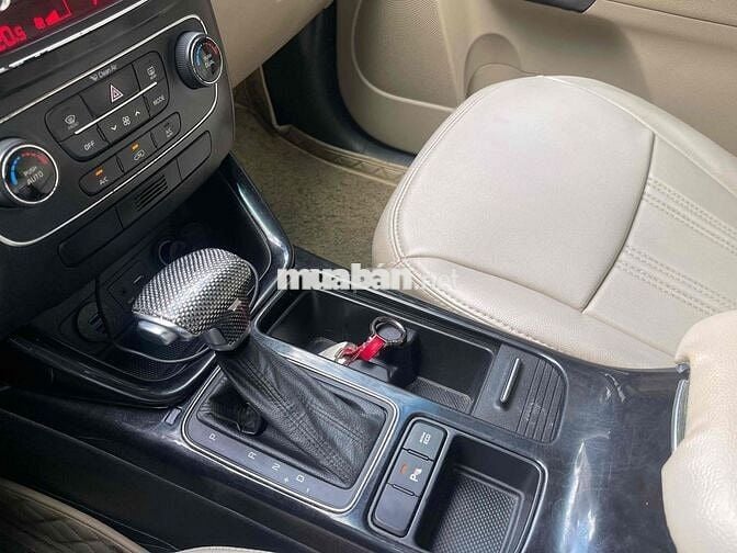 Sorento 2016 bản DATH full đồ chơi cao cấp.