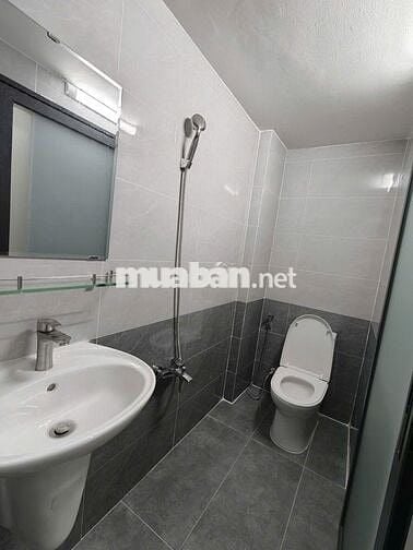 [Cho thuê] Nhà đẹp 1 trệt 1 lầu hẻm Nguyễn Văn Đậu, P.5 - 2PN, 2WC