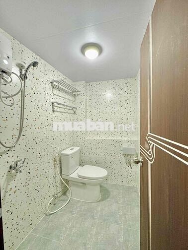 PHÒNG MỚI XÂY - FULL NỘI THẤT - VINCOM PLAZA PHAN VĂN TRỊ