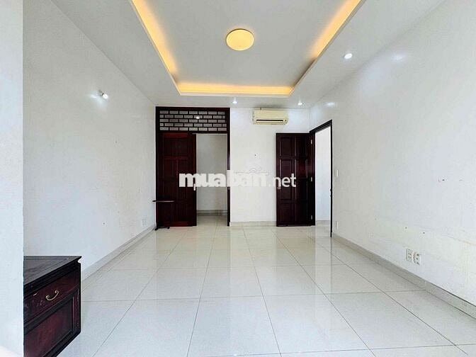 HIÊM CÓ CĂN HỘ BAN CÔNG 1PN 70m2 FULL TIỆN NGHI NGAY UNG VĂN KHIÊM 10T