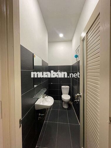 Nhà Hồng Bàng, 35m2, 3,6x10m, 2 Tầng, 2 PN, Hẻm xe hơi, giá chỉ 3 tỷ