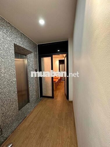 CHO THUÊ NHÀ 457M² CÓ THANG MÁY – 10 PHÒNG – PHÙ HỢP VĂN PHÒNG, TRUNG