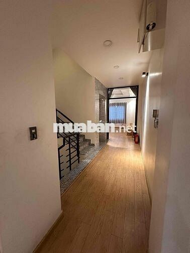 CHO THUÊ NHÀ 457M² CÓ THANG MÁY – 10 PHÒNG – PHÙ HỢP VĂN PHÒNG, TRUNG