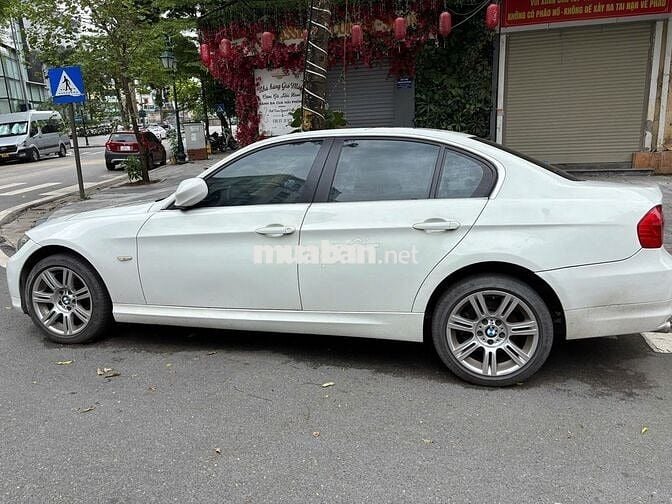 BMW 325i 2010 Trắng
