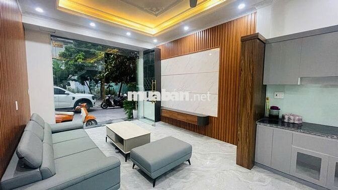 Hiếm - Bán nhà Phố Lê Hồng Phong - 40 m2 - 4 tầng - 4 tỷ - ô tô đỗ cửa