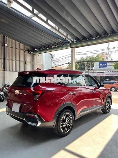Kia Carens Luxury 2023 Đỏ 43.000km