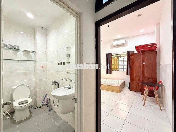 CHDV Đầy Đủ Tiện Nghi - Gần Nhà Hát Hoà Bình - Vòng Xoay Dân Chủ
