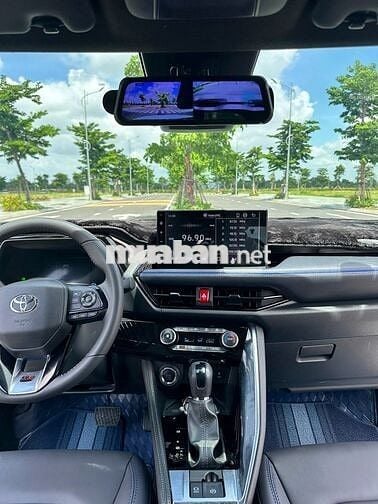 Toyota Yaris Cross 2025 Trắng 5000km