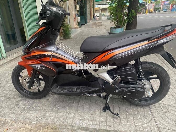 Honda Air Blade THÁI Thể thao màu Đen cam