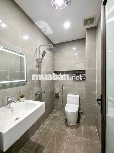 Hiếm - Bán nhà Phố Lê Hồng Phong - 40 m2 - 4 tầng - 4 tỷ - ô tô đỗ cửa
