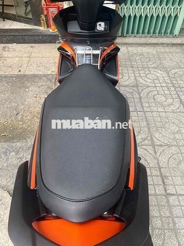 Honda Air Blade THÁI Thể thao màu Đen cam
