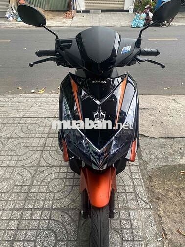Honda Air Blade THÁI Thể thao màu Đen cam