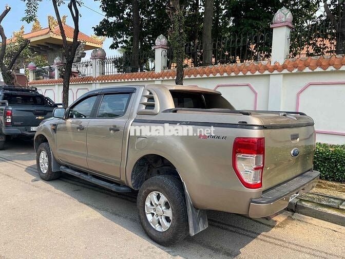 Ford Ranger 2015 Số sàn Vàng cát