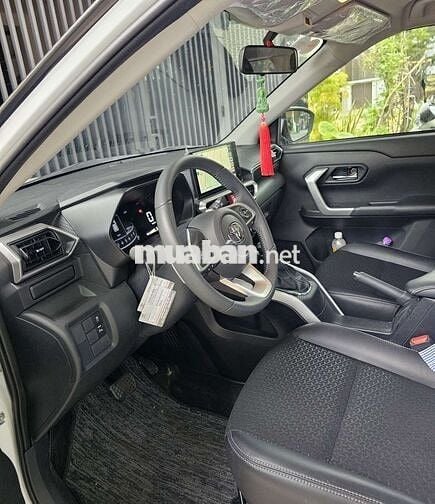 Toyota Raize 1. TUCBO 2025 Trắng Đen