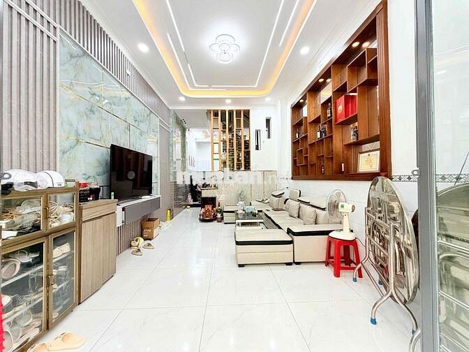NHÀ KHU ĐỒNG BỘ HT13 BÁN GẤP BAO RẺ NHẤT KHU