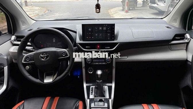 Toyota Veloz Top 2024 Trắng