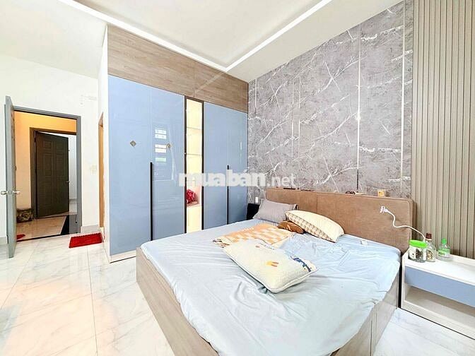 NHÀ KHU ĐỒNG BỘ HT13 BÁN GẤP BAO RẺ NHẤT KHU