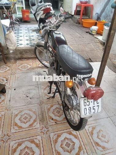 Honda 67 Đen Xăng