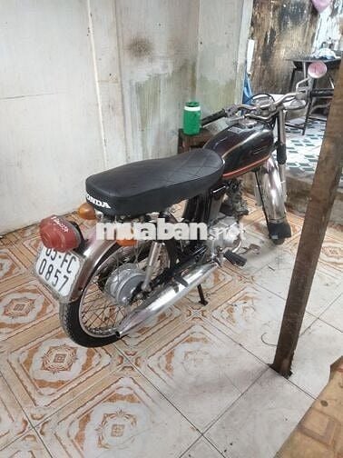 Honda 67 Đen Xăng