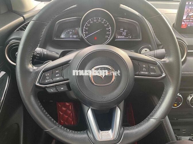 Mazda Mazda 2 Luxury 2019 Đỏ 65.186 km