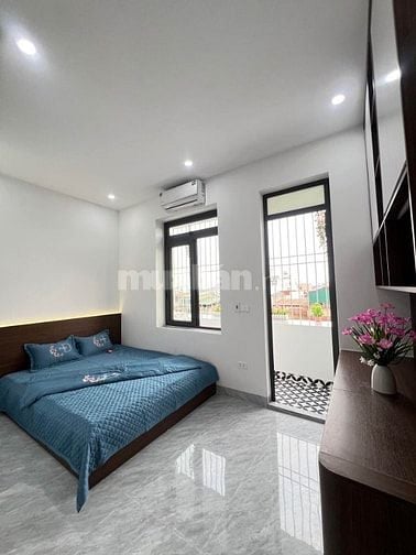 Căn Hộ CC Mặt Phố Thanh Nhàn-Sát Công Viên-DT85m2 (3Ngủ + 2Wc)-Hơn 5Tỷ