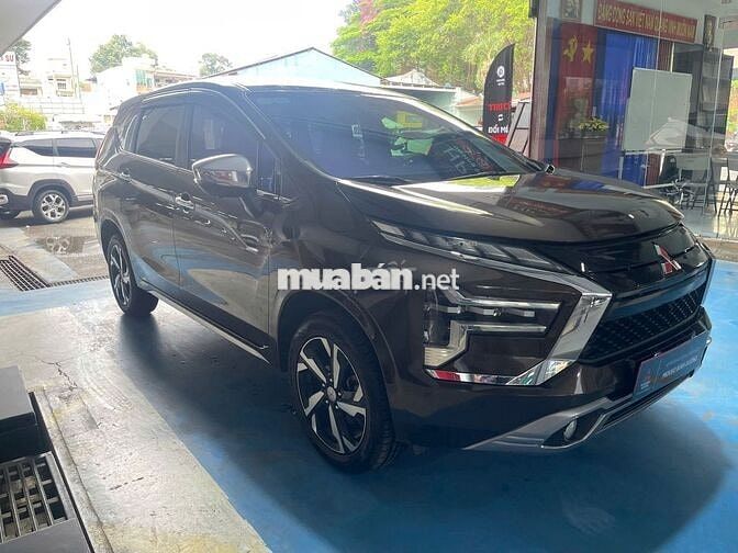 Mitsubishi Xpander Premium 2022 Nâu 7 chỗ