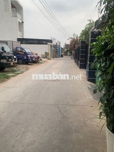 HIẾM.BÁN NHÀ 2 TẦNG MT NGUYỄN CÔNG HOAN.P ĐÔNG HÒA.VỊ TRÍ CỰC VIP