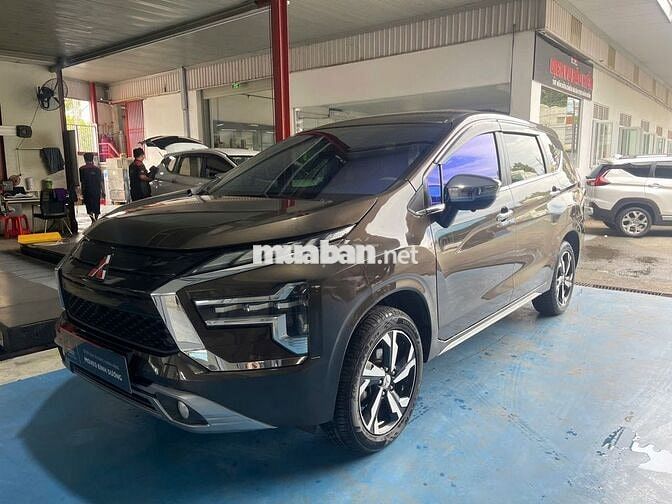 Mitsubishi Xpander Premium 2022 Nâu 7 chỗ