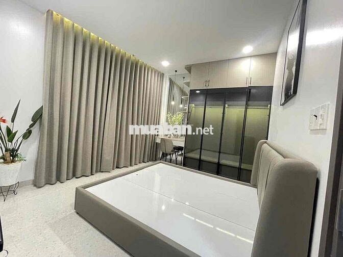 BÁN NHÀ MỚI HẺM XE HƠI ￼FULL NỘI THẤT THANG MÁY THIẾT KẾ XỊN 4PN, 3WC