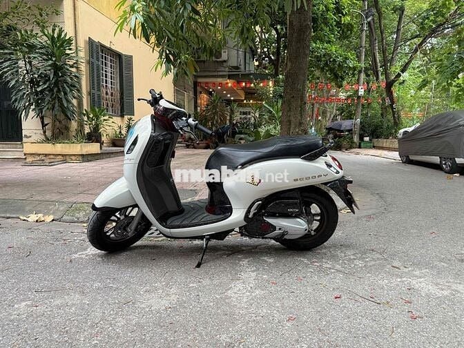 Honda Scoopy 2025 Trắng 5000km cực kỳ là mới