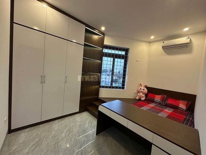 Căn Hộ CC Mặt Phố Thanh Nhàn-Sát Công Viên-DT85m2 (3Ngủ + 2Wc)-Hơn 5Tỷ