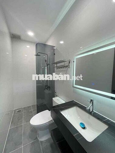 BÁN NHÀ MỚI HẺM XE HƠI ￼FULL NỘI THẤT THANG MÁY THIẾT KẾ XỊN 4PN, 3WC