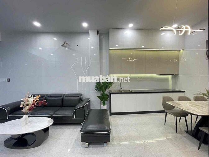 BÁN NHÀ MỚI HẺM XE HƠI ￼FULL NỘI THẤT THANG MÁY THIẾT KẾ XỊN 4PN, 3WC
