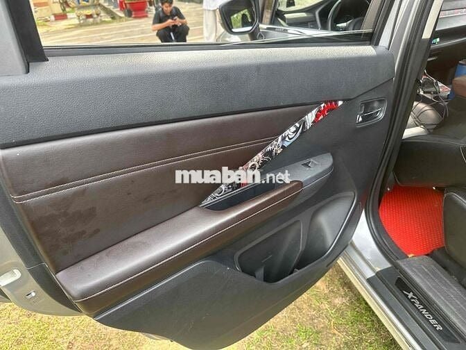 Mitsubishi Xpander 12/2022 Xám bạc 7 chỗ 153000 Km