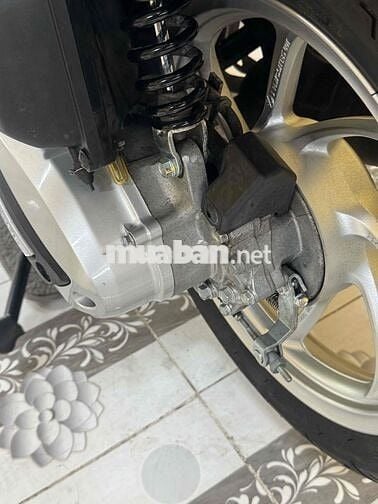 Honda Vision 2025 Cao Cấp màu Đỏ