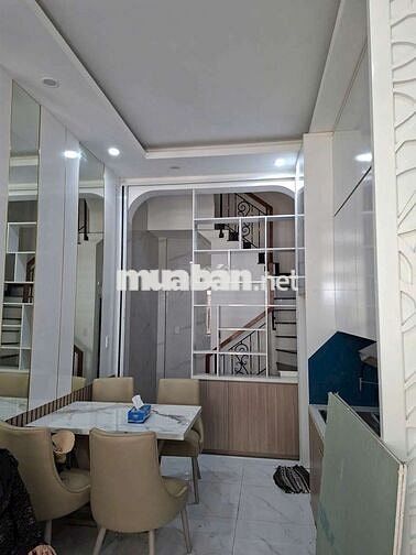 Q11 - nhà đẹp mới xây - HXH - giá chỉ 4 tỷ 990 triệu - TL