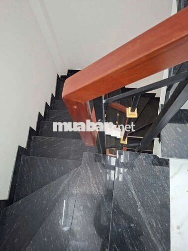 Q11 - nhà đẹp mới xây - HXH - giá chỉ 4 tỷ 990 triệu - TL