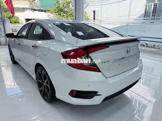 HONDA CIVIC RS 1.5 Turbo 2020 odo 17.900km